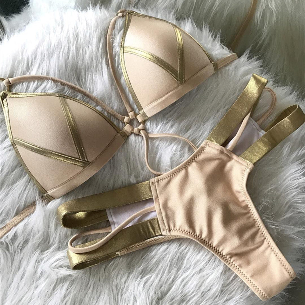 Bronzing bikini trendy