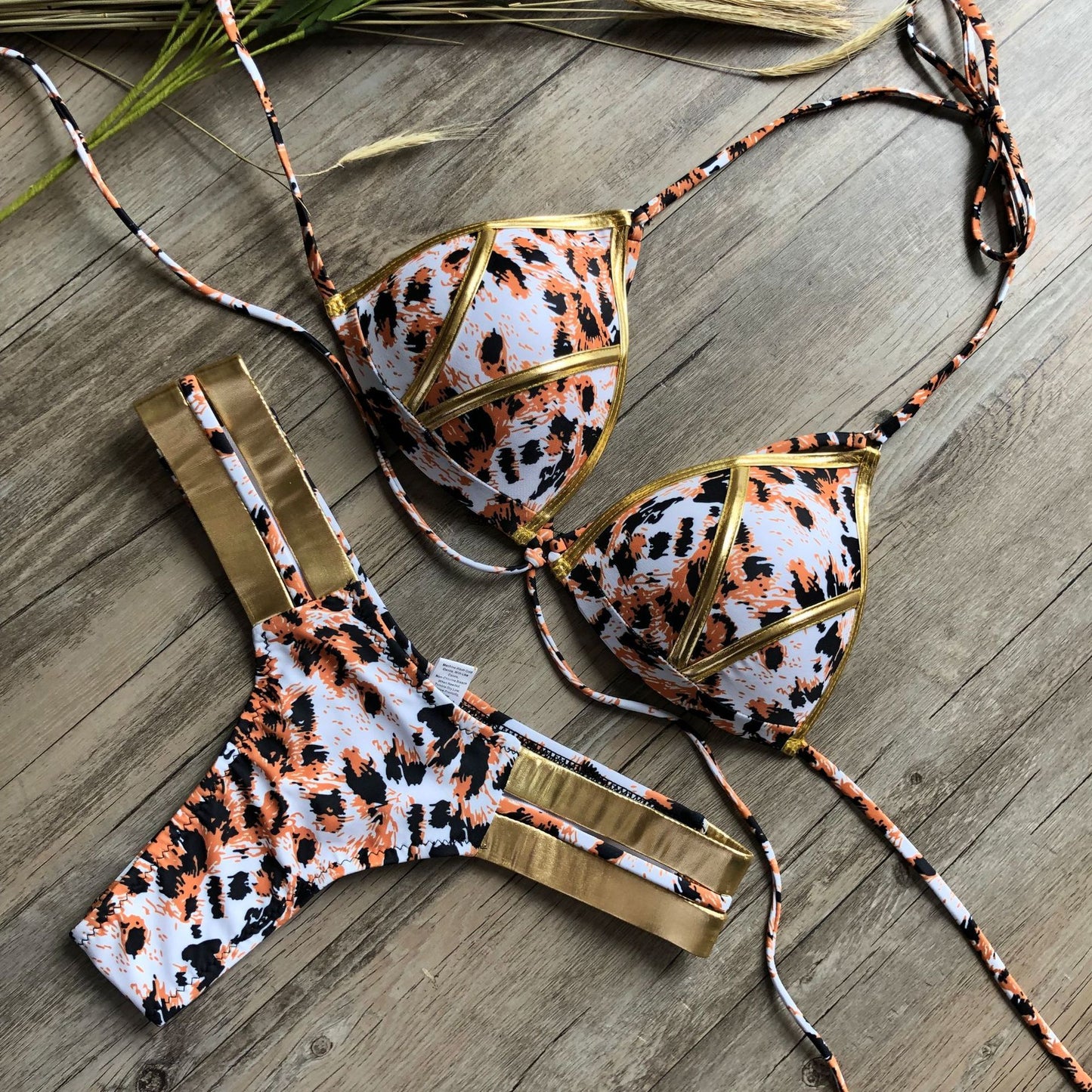 Bronzing bikini trendy