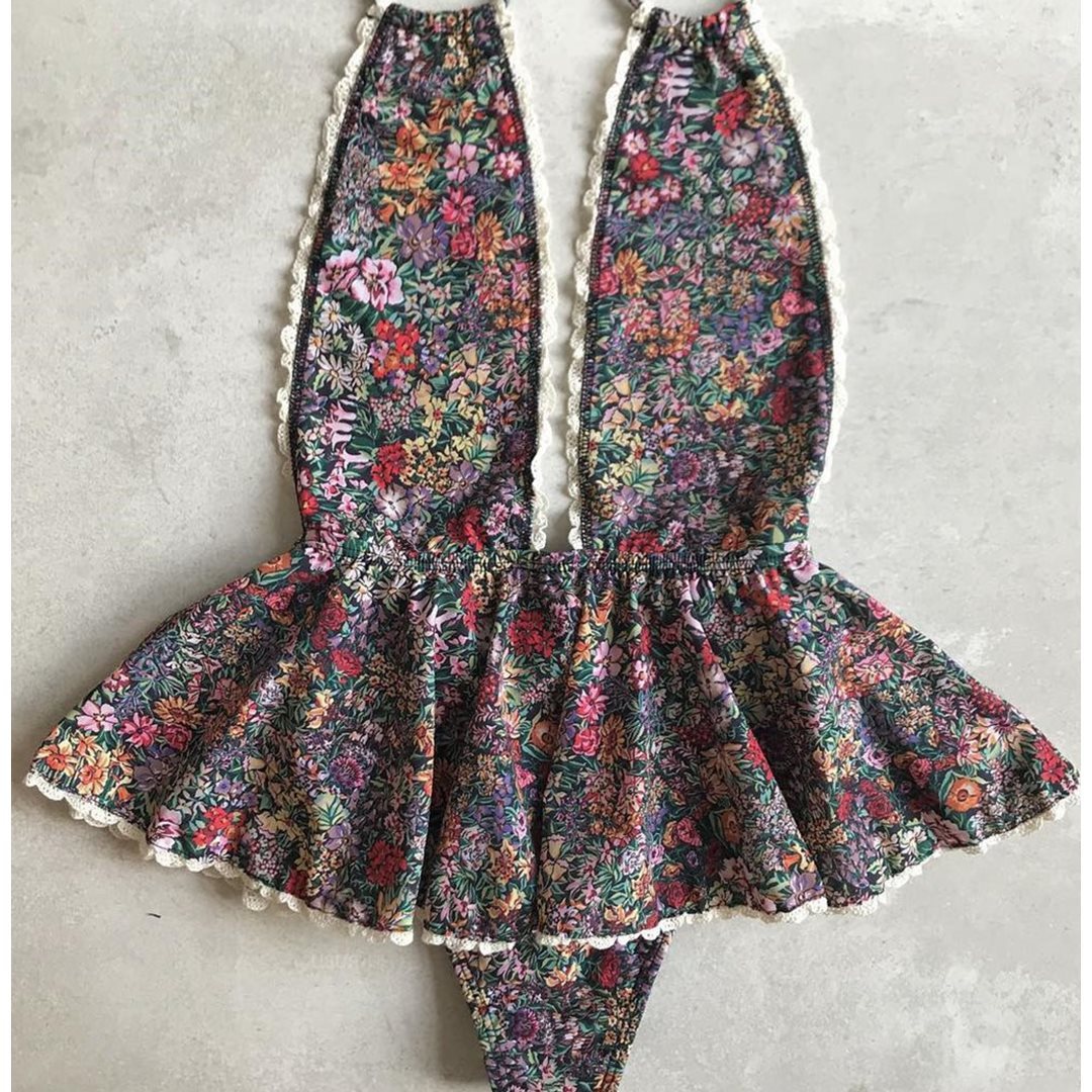 National style one-piece swimsuit