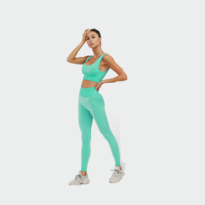 Knitted seamless fitness suit trendy