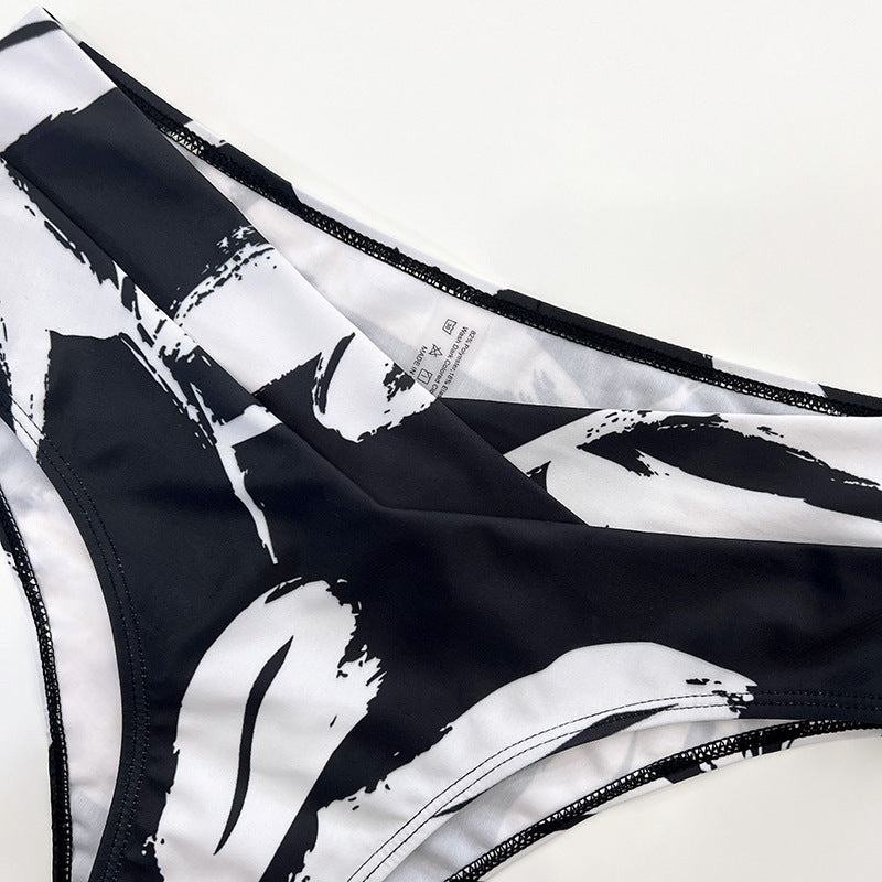 New Bikini Three-piece Women's Swimsuit Black And White Printed Swimming trendy