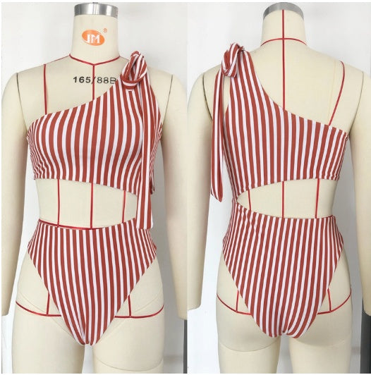 Chic Striped Cut-out One Shoulder One Piece Swimsuit – Trendy & Sexy Beachwear