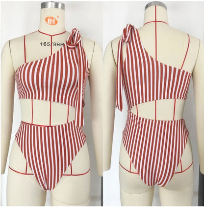 Chic Striped Cut-out One Shoulder One Piece Swimsuit – Trendy & Sexy Beachwear