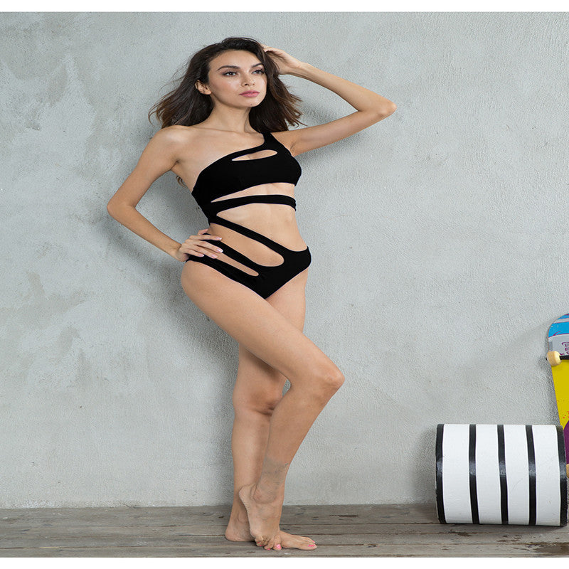Royal Blue One-Piece Swimsuit – Elegant & Flattering Beachwear for Women