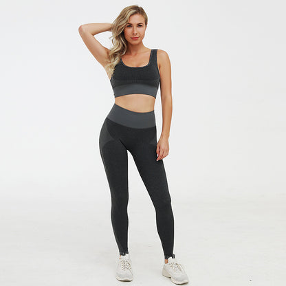 Knitted seamless fitness suit trendy